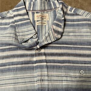 Weatherproof Blue and White Casual Button Down Shirt